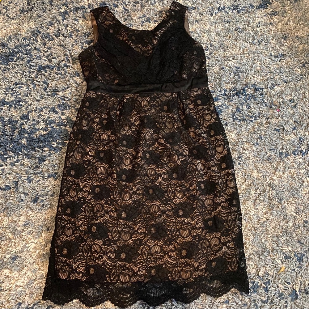 Black lace maternity dress M